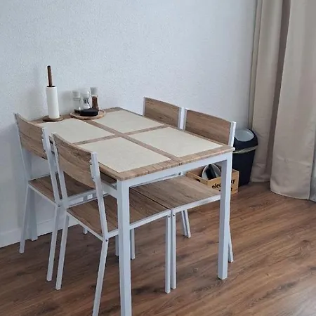 Apartman Utulny Blizko Centra Nagymihály